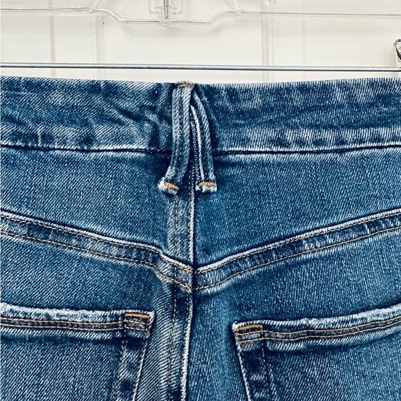 Good American Dark Blue Cropped Straight Leg Jeans - Picture 5 of 9